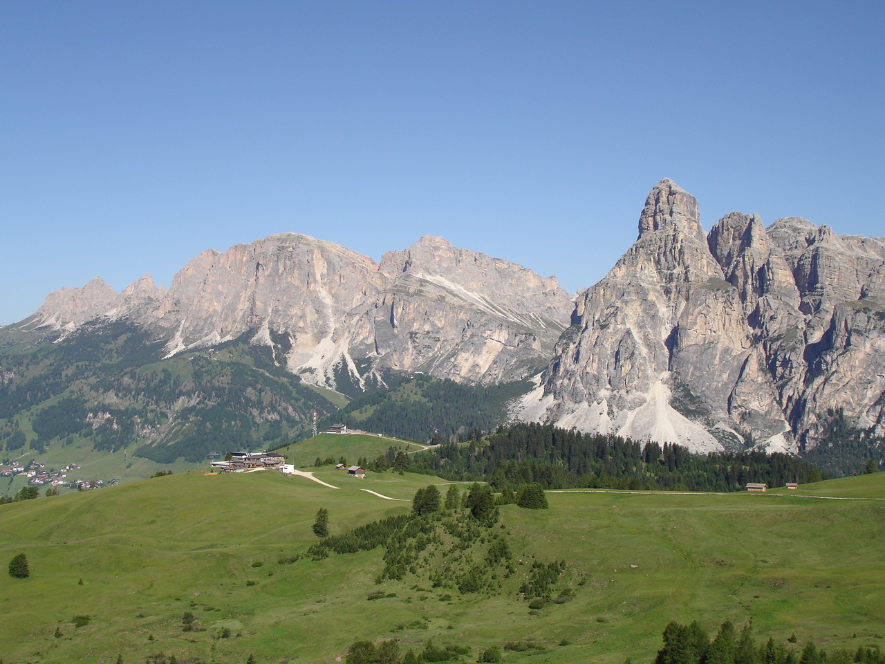 You are currently viewing Dolomites Mountains, Italy.  A picture is worth a thousand words.